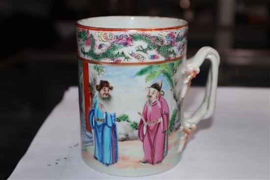 A Chinese famille ewer, Qianlong and a famille rose mug, Jiaqing height 11cm